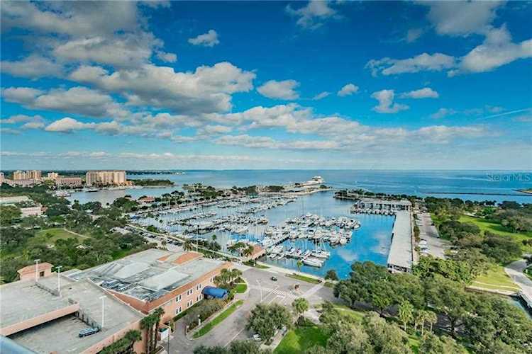 1 SE Beach Dr #1704 St Petersburg, FL 33701
