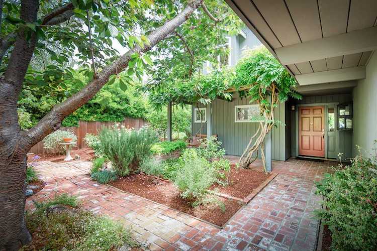 1958 Ivy Ln Palo Alto, CA 94303