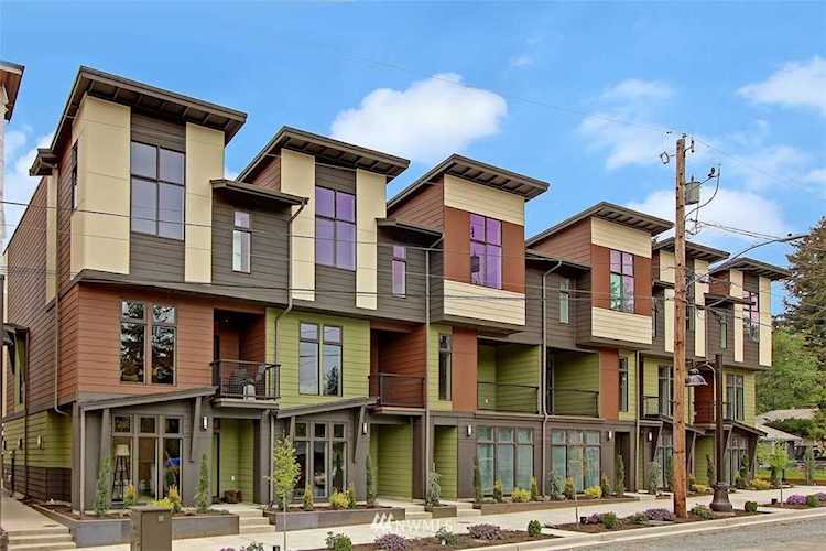 5503 240th St SW #C Mountlake Terrace, WA 98043