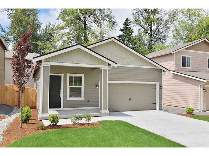 1308 W 15th Ave La Center, WA 98629