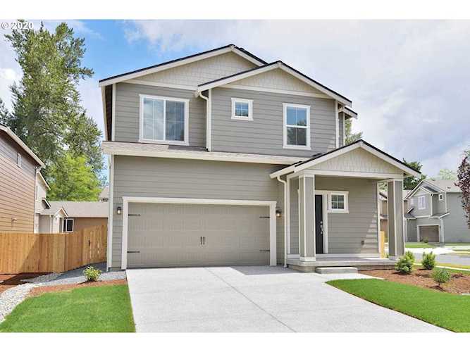 1312 W 15th Ave La Center, WA 98629