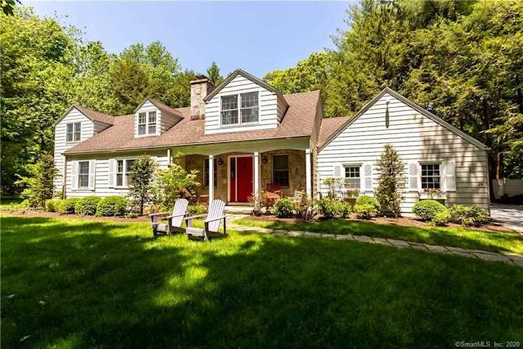 24 Pinewood Road Stamford, CT 06903