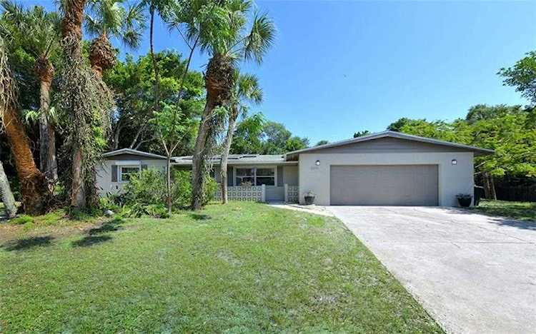5377 Shadow Lawn Dr Sarasota, FL 34242