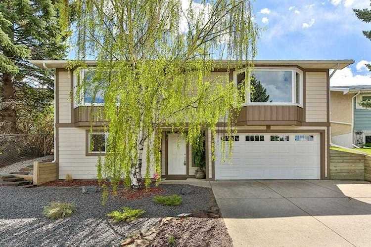 1417 Hunterbrook Road NW Calgary, AB T2K 4V3