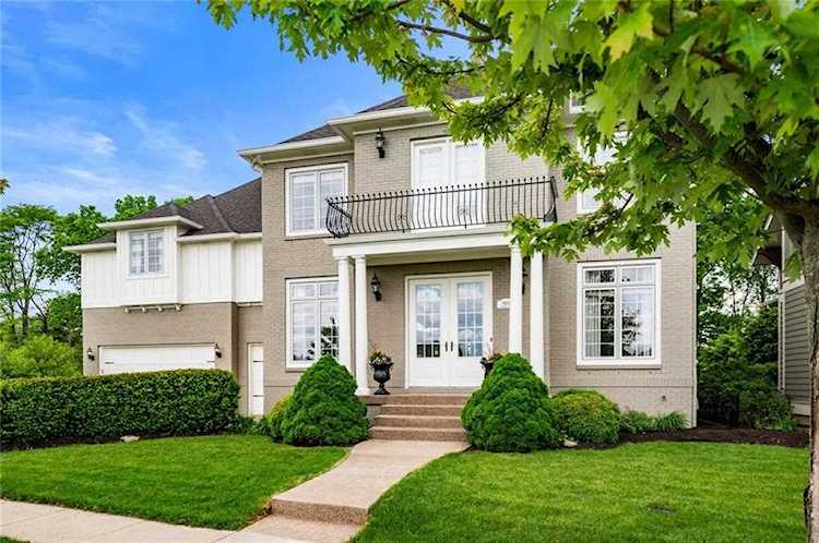 7600 Windsor Drive Zionsville, IN 46077