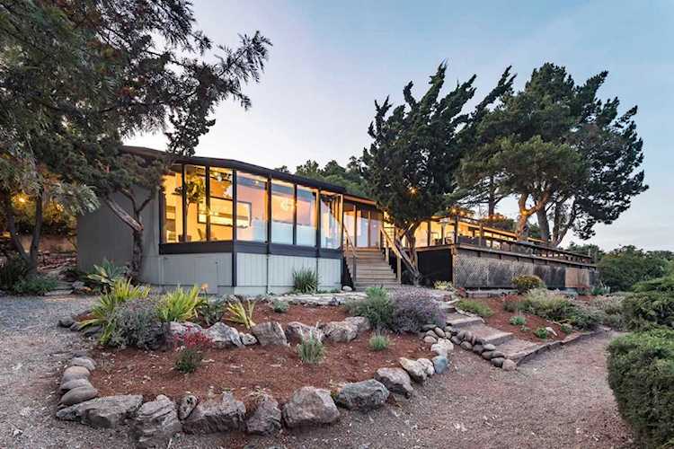 26 Loma Rd Redwood City, CA 94062