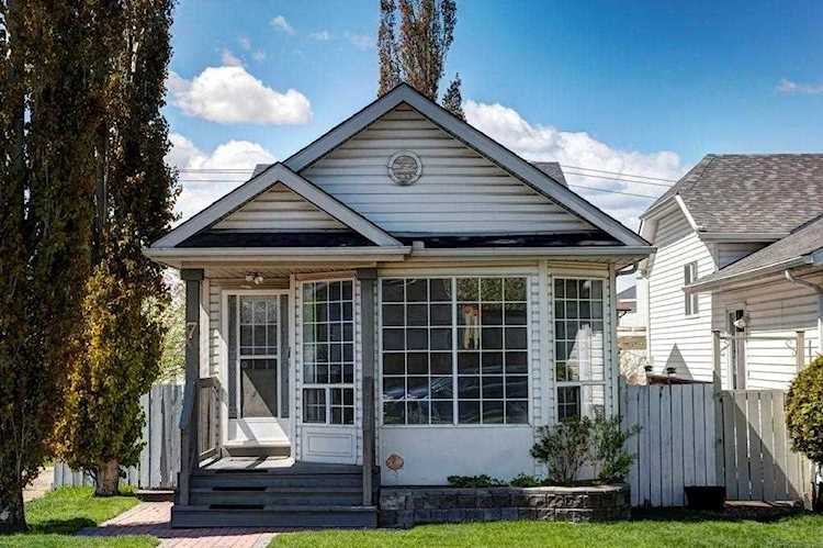 7 Rivercrest Crescent SE Calgary, AB T2C 4H5