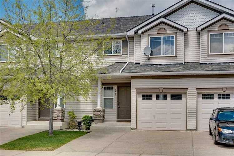 238 Rocky Vista Circle NW Calgary, AB T3G 5B8