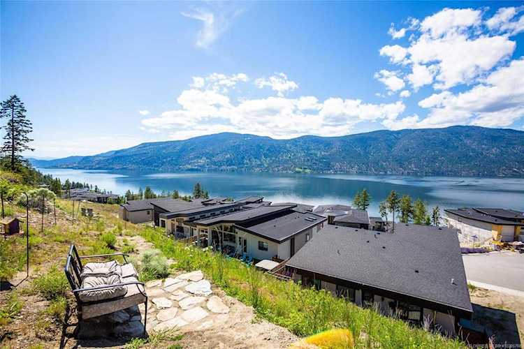 3543 Mckinley Beach Drive Kelowna, BC V1V3G2
