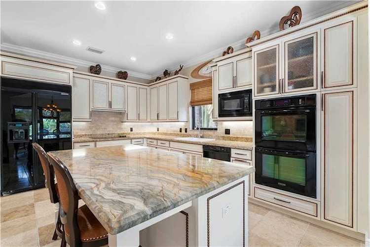 8172 Canopy Ter Parkland, FL 33076
