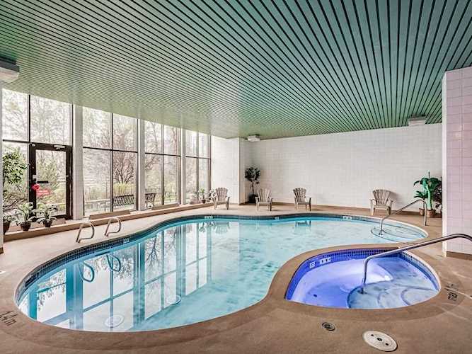 300 Meredith Road NE #613 Calgary, AB T2E 7A8