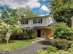 5210 26th Rd N Arlington, VA 22207