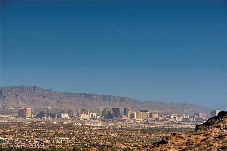 653 Dragon Peak Dr Henderson, NV 89012
