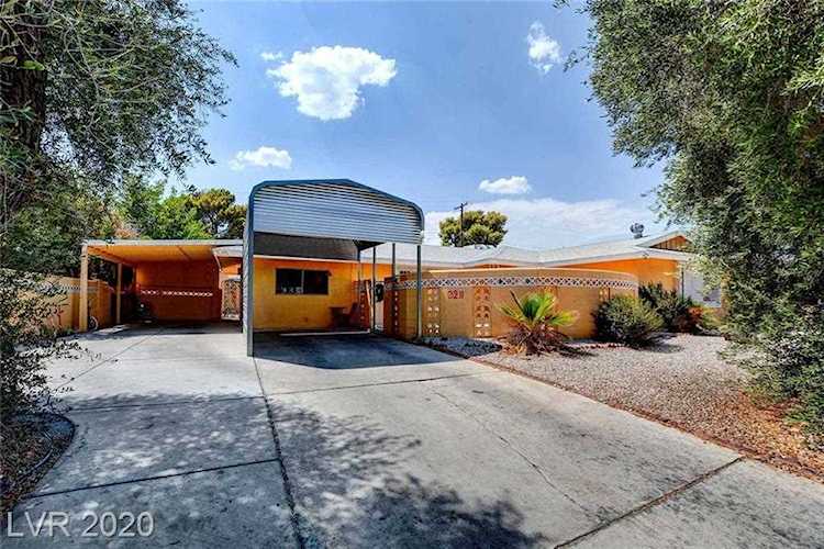 3211 Silver Saddle Las Vegas, NV 89169