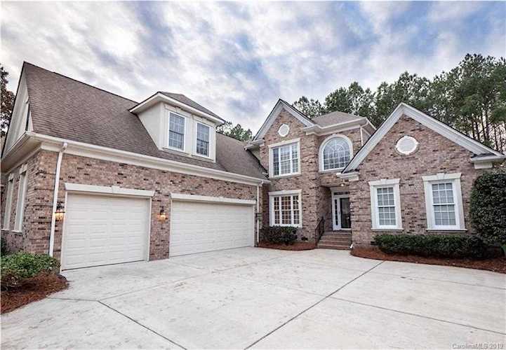 11652 James Richard Dr Charlotte, NC 28277 | MLS 3568931 Photo 1