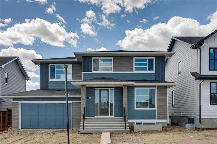85 Harvest Hills Manor NE Calgary, AB T3K 2L7