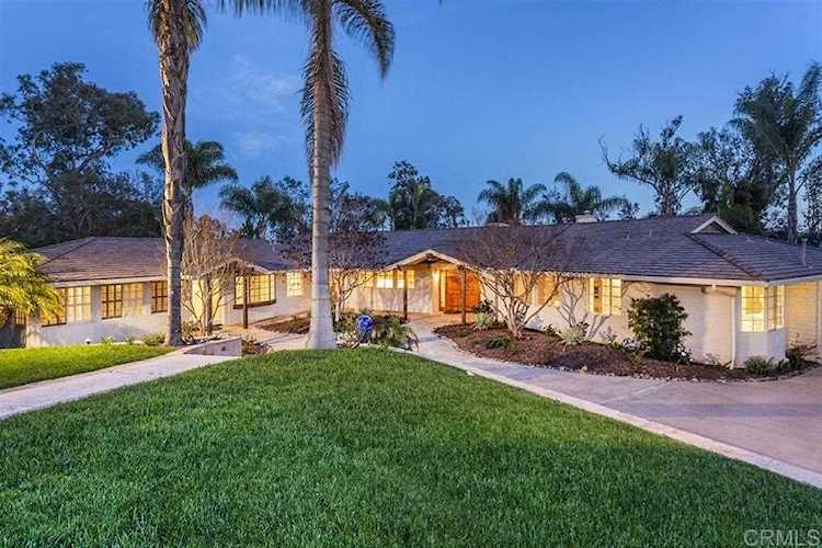 5327 La Glorieta Rancho Santa Fe, CA 92067