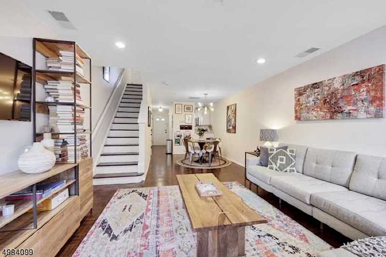 26-40 Church St Unit 5 South Orange Village Twp., NJ 07079