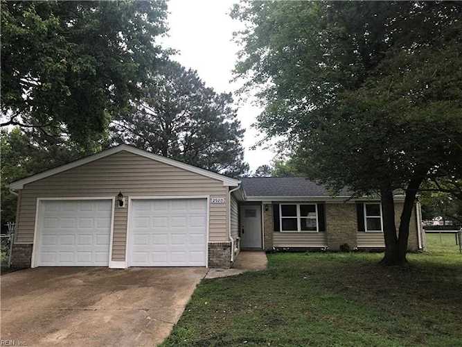 home for sale in Camelot Chesapeake VA 23323 - MLS 10322198 Photo 1