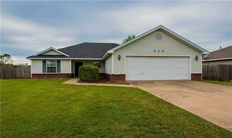 212 S Michael St Lowell, AR 72745