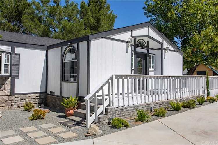 39970 Calle Bellagio Temecula, CA 92592
