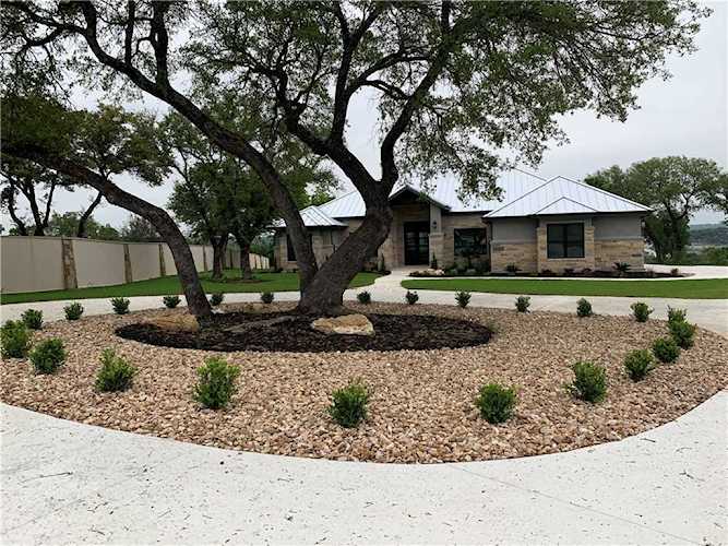 1322 Eagle Point Dr Georgetown, TX 78628
