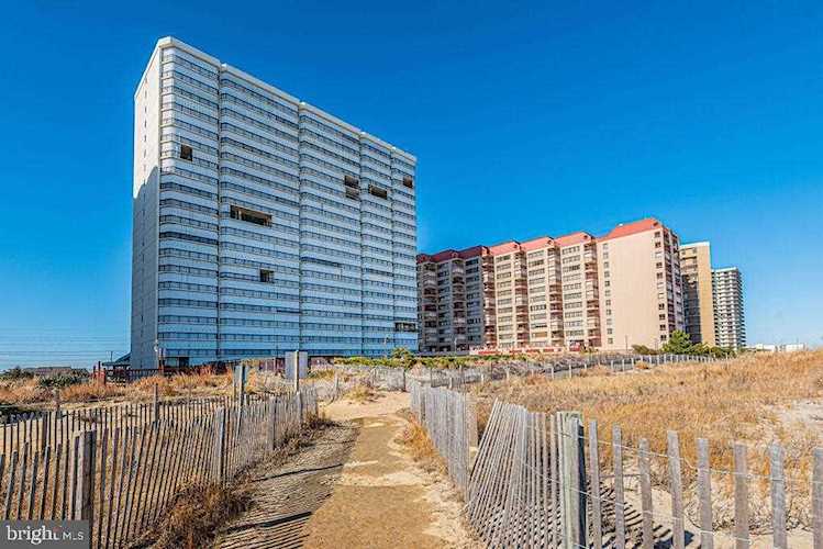 11100 Coastal Hwy 1707 Ocean City MD is a condo for sale BEACHLIFE