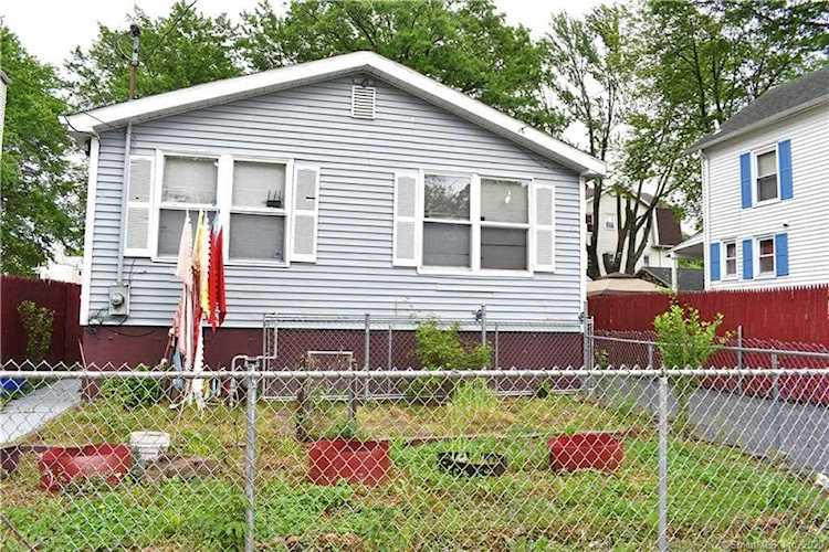 296 Hillside Avenue Hartford, CT 06106