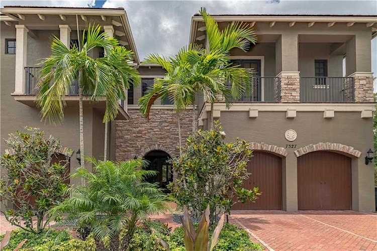 7327 Wisteria Ave Parkland, FL 33076