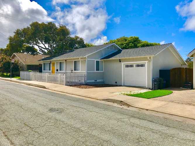 520 16th St Pacific Grove, CA 93950