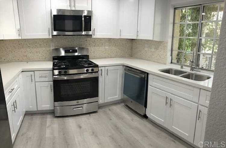 740 Breeze Hill Rd #163 Vista, CA 92081