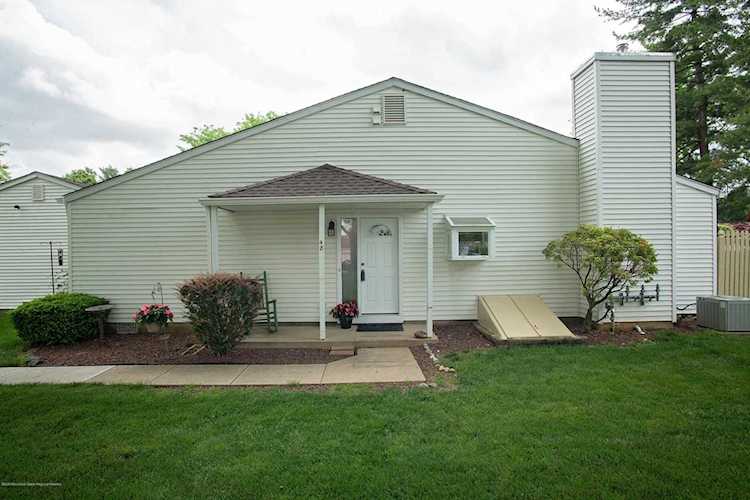 48 Greenwood Dr Freehold, NJ 07728