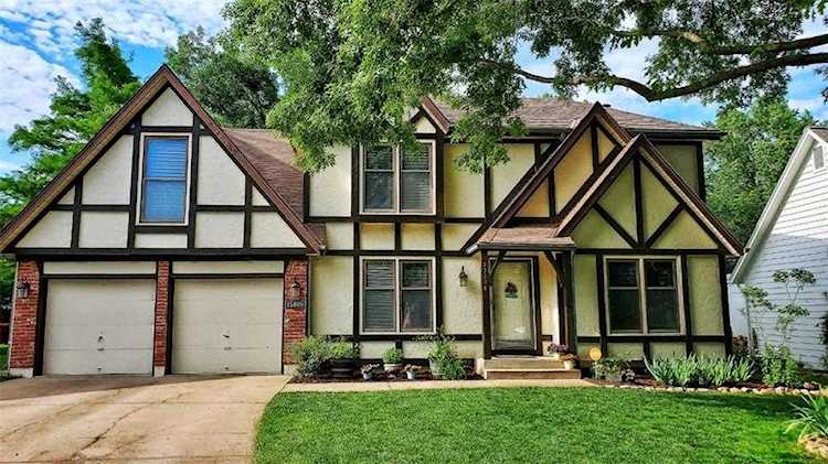 15808 W 126th Terrace Olathe, KS 66062 | MLS 2223244 Photo 1