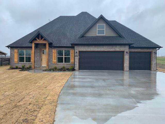 2020 Viney Grove Rd Prairie Grove, AR 72753