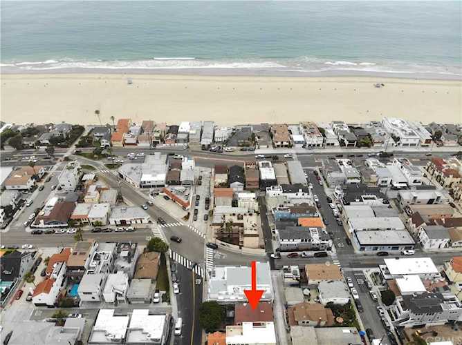 215 27th Street Hermosa Beach, CA 90254 | MLS OC20103833 Photo 1