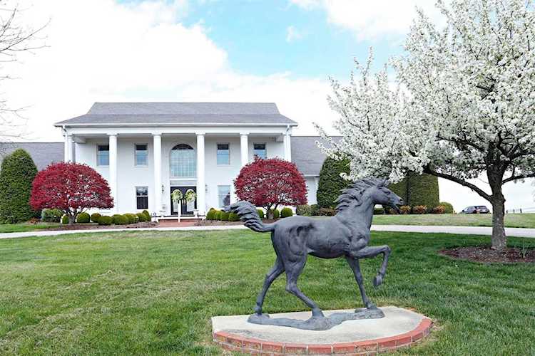 1050 Ashgrove Rd Nicholasville, KY 40356