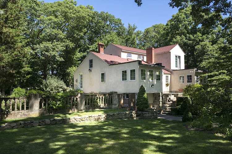 34 Atlantic Ave Cohasset, MA 02025