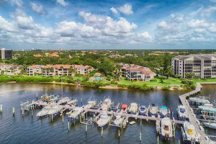 1640 Twelve Oaks Way #205 North Palm Beach, FL 33408