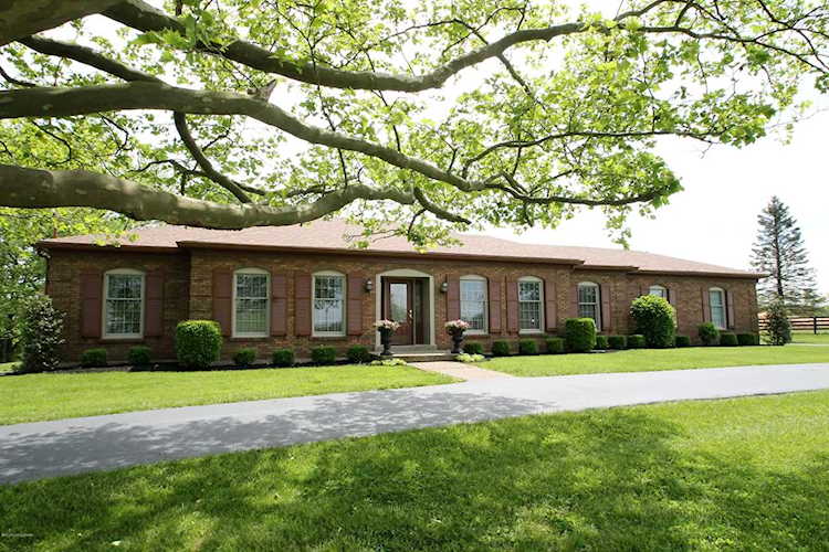 16510 Aiken Rd Louisville, KY 40245
