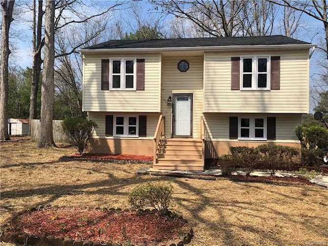 19510 Walker Ave South Chesterfield, VA 23834
