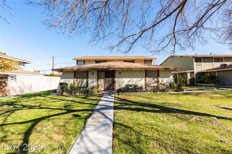4734 Roberta St #2 Las Vegas, NV 89119