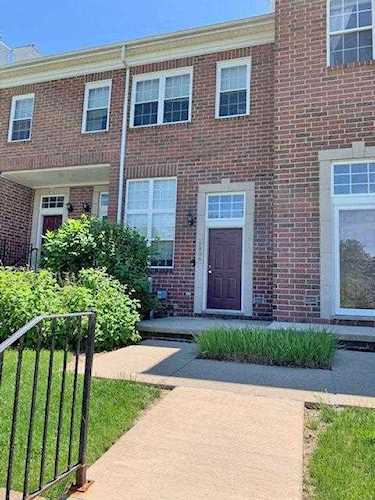 1904 Lindsay Ln Ann Arbor, MI 48104