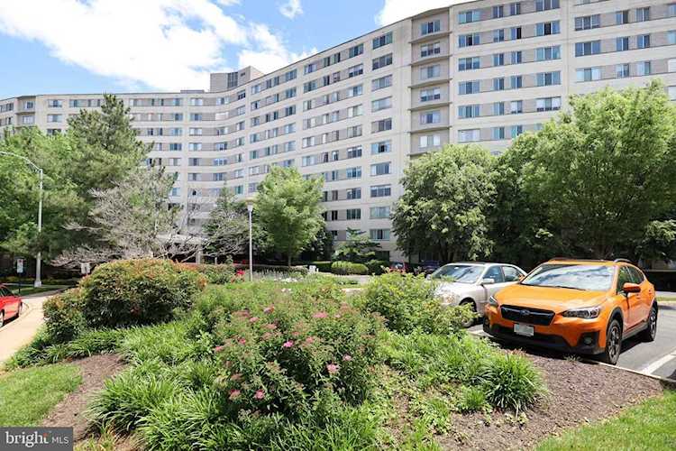 1200 Nash St #824 Arlington, VA 22209