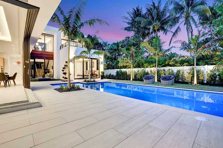 602 NE 8Th Avenue Delray Beach, FL 33483