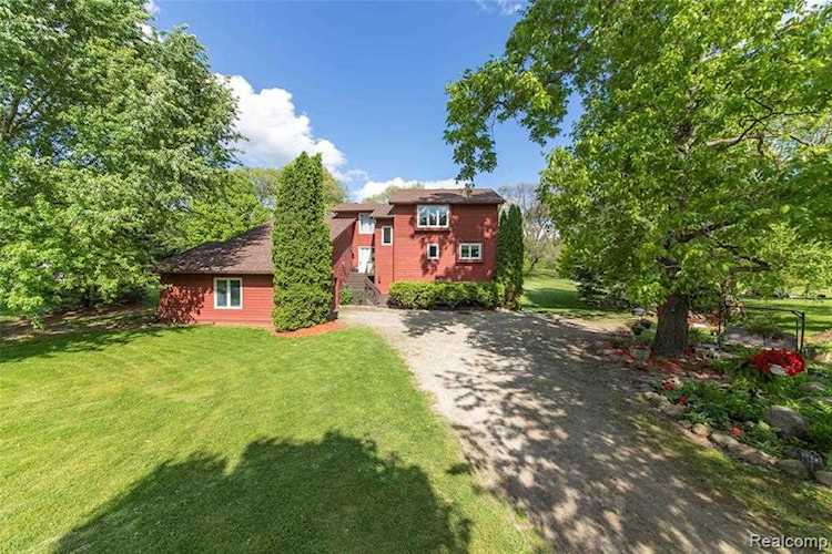 6414 S Hayrake Hollow Dexter Twp, MI 48118 | MLS 2200038384 Photo 1