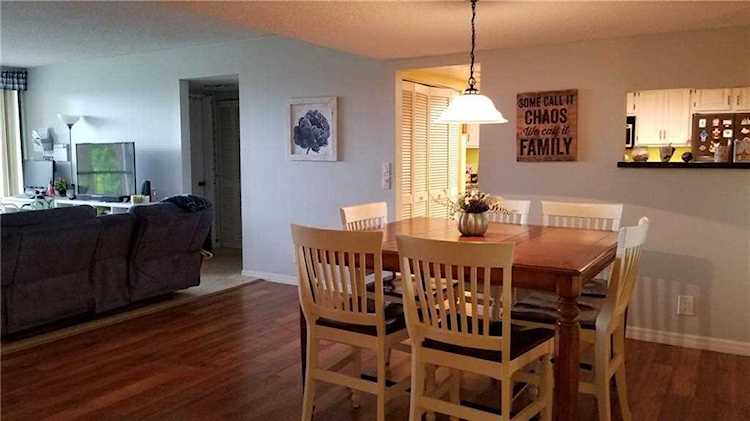 5951 Wellesley Park Dr #204 Boca Raton, FL 33433