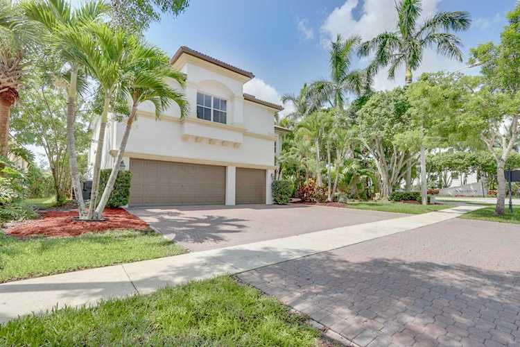 9702 Shepard Place Wellington, FL 33414