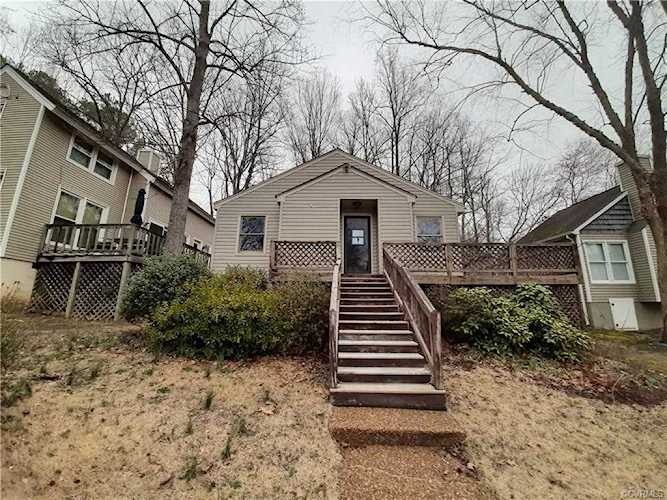 7615 Offshore Dr Chesterfield, VA 23832