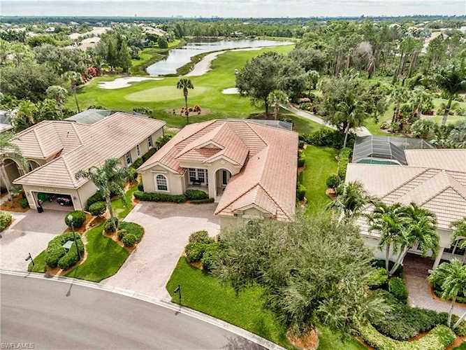 8939 Crown Colony Blvd Fort Myers, FL 33908