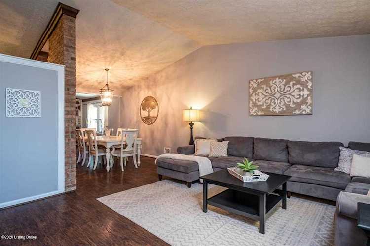 311 Moser Rd Louisville, KY 40223